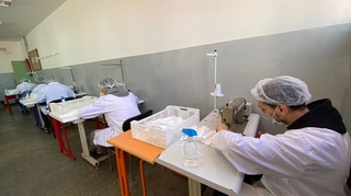 Coronavirus: au Maroc, des prisonniers fabriquent 20.000 masques par jour