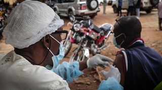 Malgré la fin d'Ebola en Guinée, la vigilance est de mise