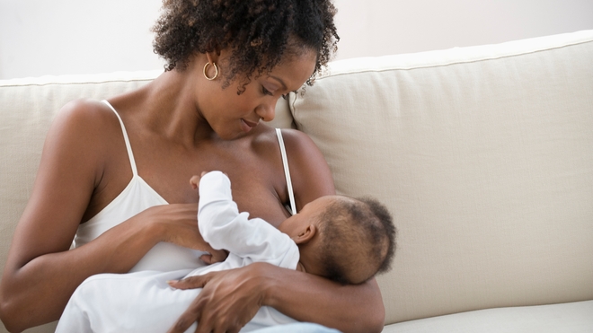 L'allaitement au sein est bénéfique pour la maman et le bébé