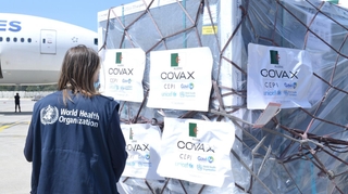 Redoutant une quatrième vague de Covid-19, l'Algérie encourage la vaccination