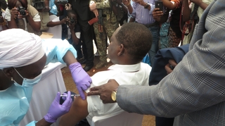 La vaccination anti-Covid patine en Centrafrique