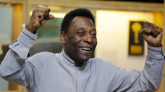 L'ancien footballeur brésilien Pelé de nouveau hospitalisé pour soigner une tumeur