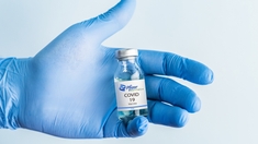 Le vaccin anti-Covid de Pfizer serait toujours efficace contre le variant Omicron 