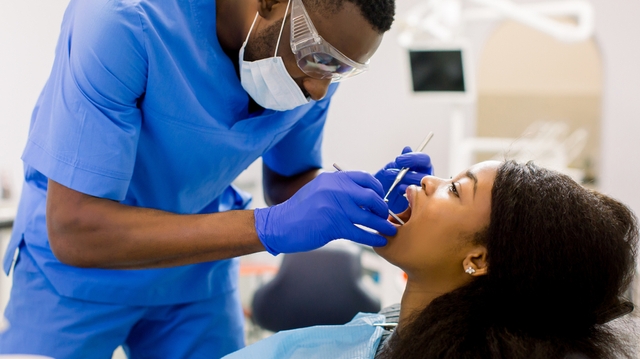 En Afrique, une personne sur deux souffre d'une maladie bucco-dentaire