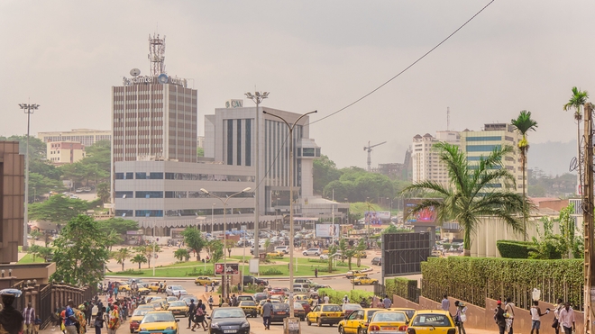 De nombreux malades mentaux errent dans les rues de Yaoundé