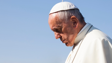 C'est quoi la gonalgie, cette douleur qui empêche le pape François d'assurer ses engagements en Afrique ?