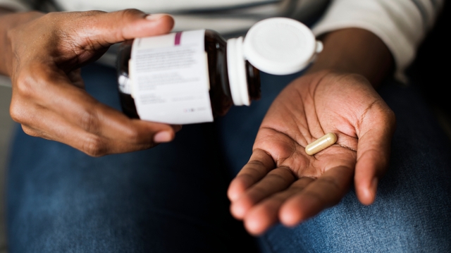 Chlamydia, syphilis... : la prise d'un antibiotique après un rapport sexuel protège-t-elle des IST ?