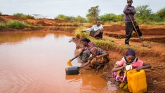 L'eau de pluie est impropre à la consommation partout dans le monde