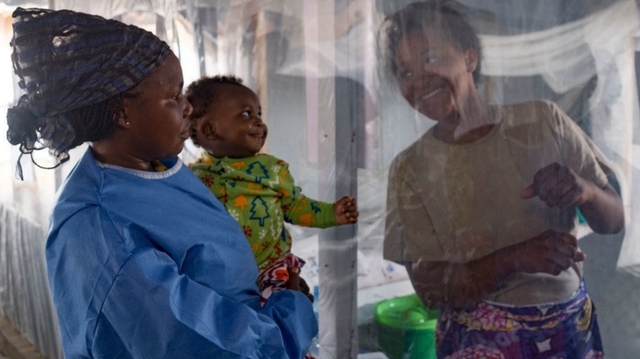Deux traitements recommandés contre Ebola pour la première fois par l'OMS