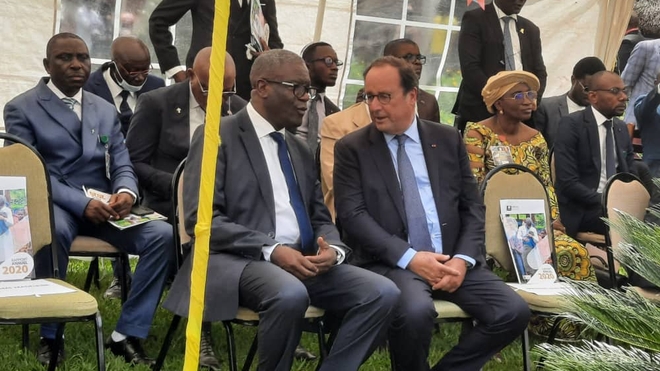 L'ancien président français François Hollande a assisté à l'inauguration de l'institut africain de chirurgie minimale invasive