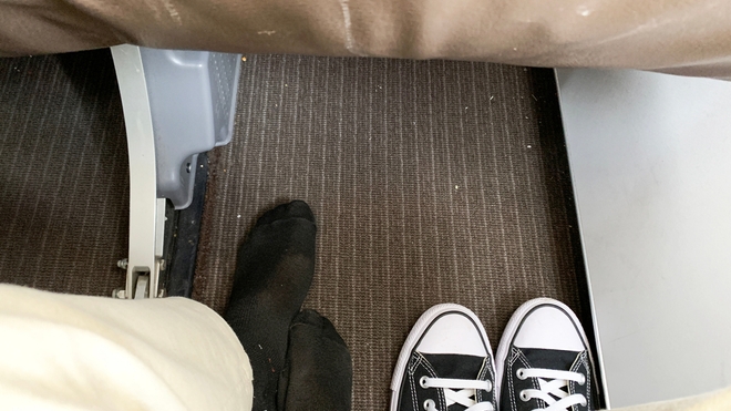 Enlever ses chaussures dans un avion est mauvais pour la santé de vos pieds