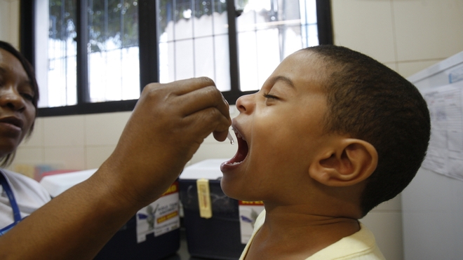 Le manque de vaccination facilite la transmission de la polio (photo d'illustration)