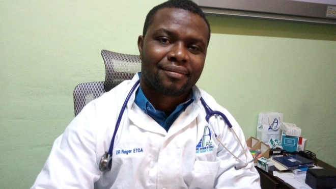 Le Dr Roger Etoa, médecin-chef du centre médical du Port Autonome de Douala