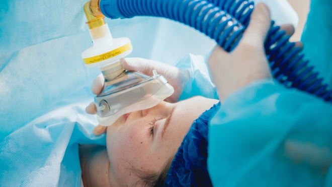 Pré-oxygénation pour anesthésie générale (photo d'illustration)
